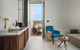 Byssus Suites